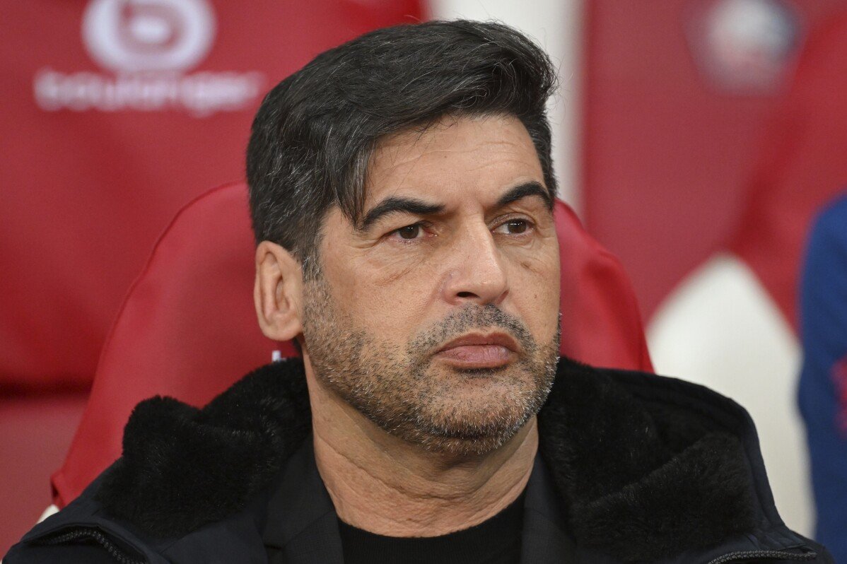 Người quản lý mới của AC Milan, Paulo Fonseca, gặp phản đối và nghi ngờ về chiến dịch chuyển nhượng của câu lạc bộ